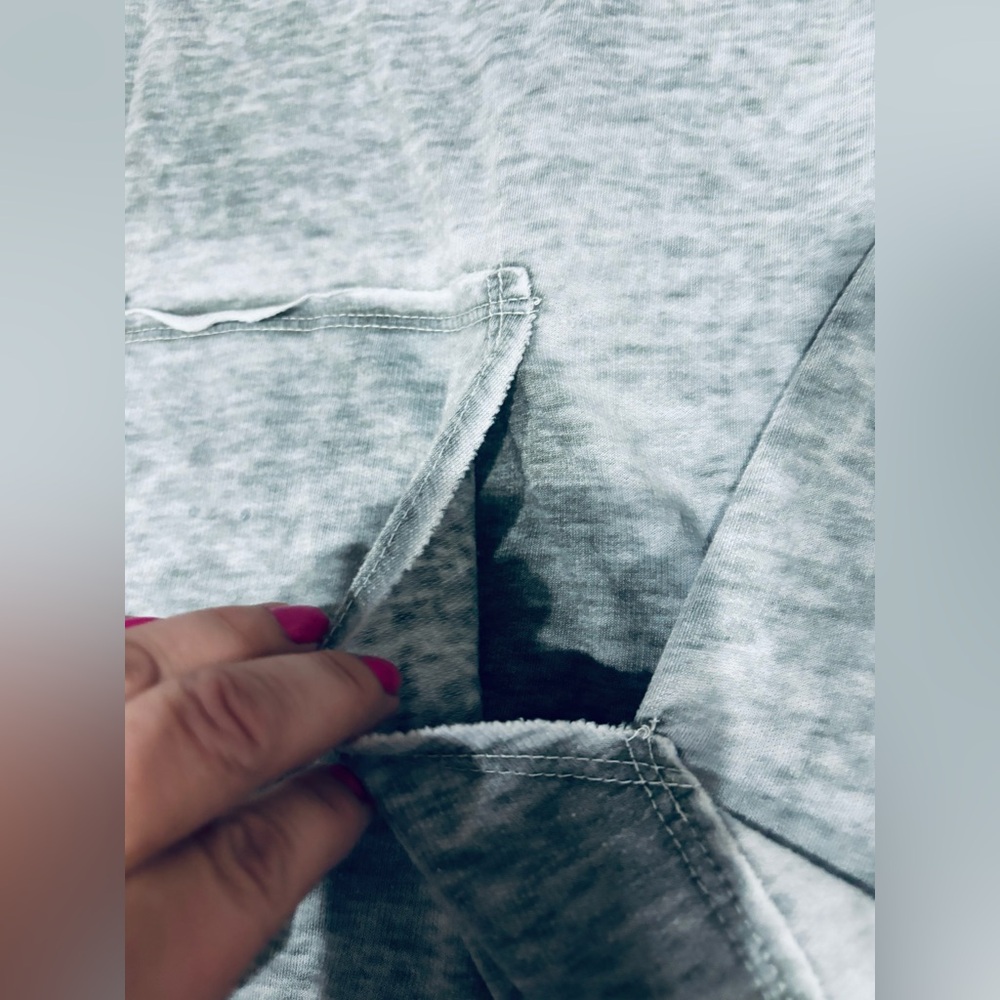 Burnt Out / Distressed Pullover.  Small - Picture 13 of 13